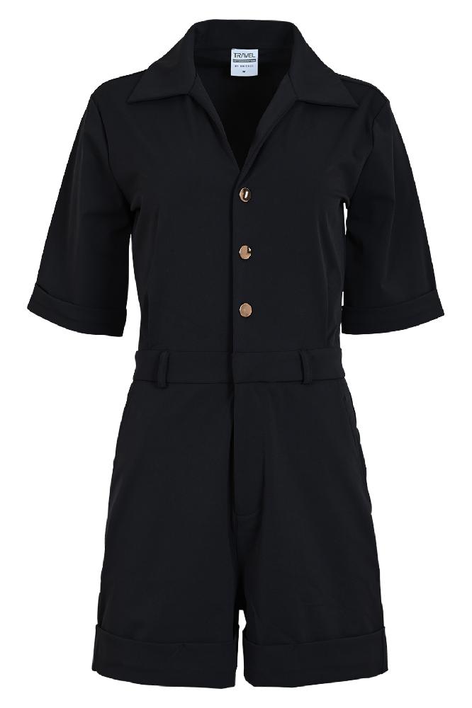 leuke zwarte met gouden knopen jumpsuit met korte mouwen en een korte broek er aan vast. 