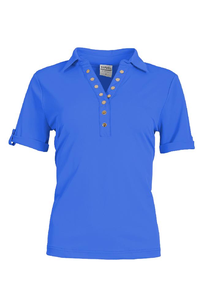 'De Polar' heeft een klassieke polo uitstraling met een V hals en mooie gouden knopen als detail. Hij is verkrijgbaar in de kleuren kobalt, zwart en wit. 